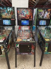 2de hands flipperkast Venom