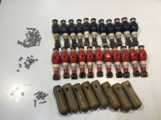 zz.0056 zz.0056 2dehands set spelers + handvaten + schroeven