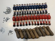 zz.0058 2dehands set spelers + handvaten + schroeven