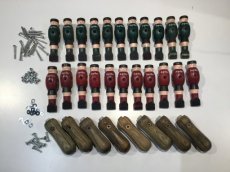 ZZ.0129 zz.0129 2dehands set spelers + handvaten + schroeven